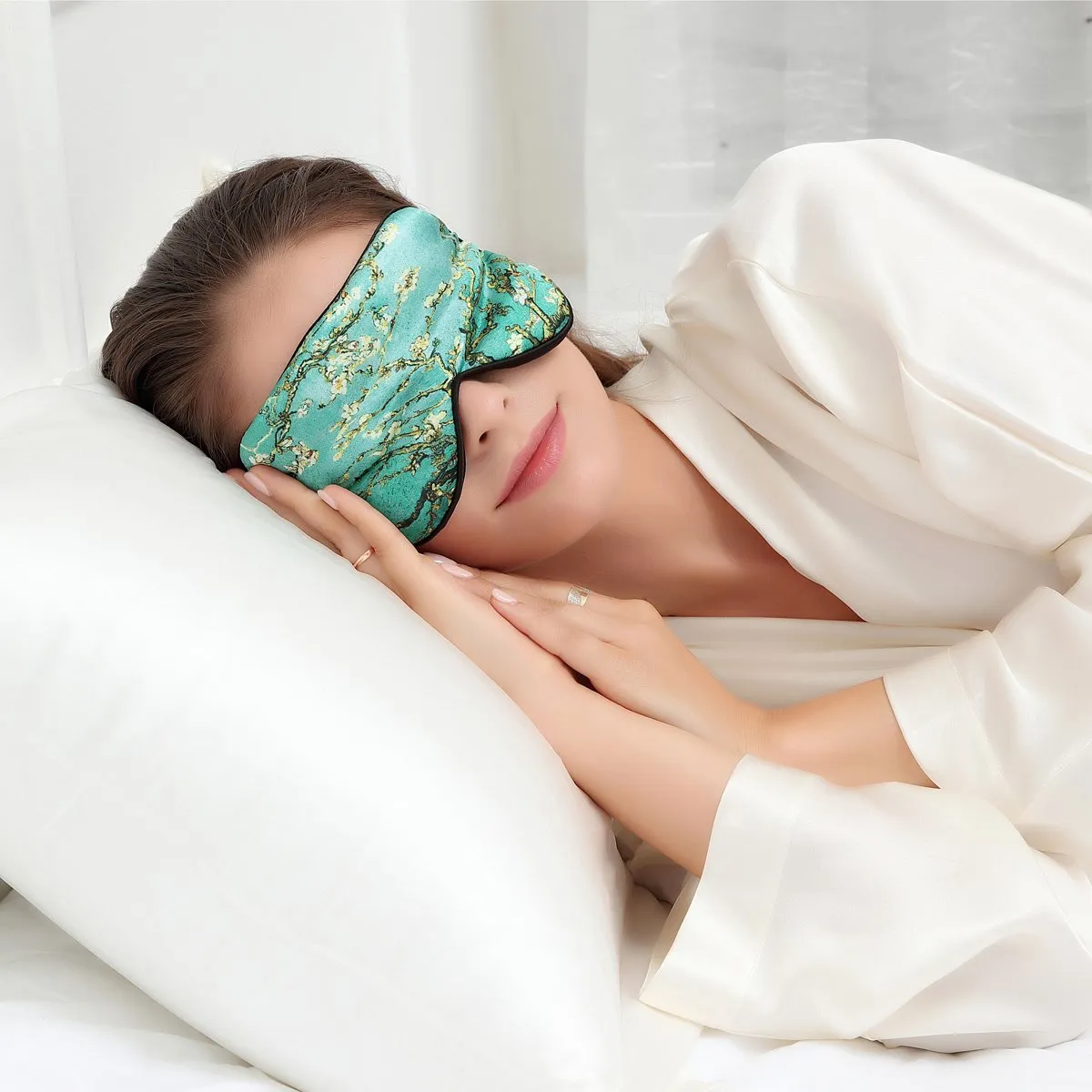 ALASKA BEAR - Natural Silk Sleep Masks & Blindfold, Super-Smooth Eye mask for Sleeping (One Strap, Almond Blossom)