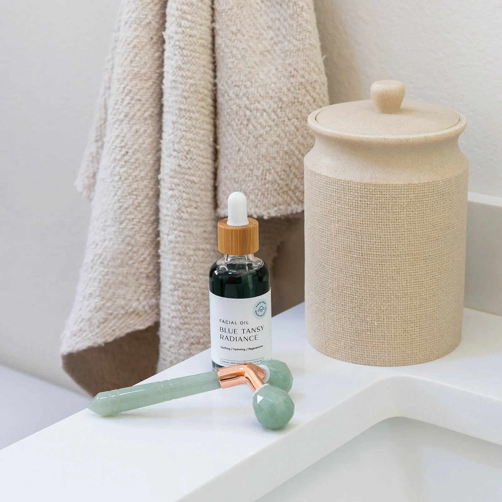 Aventurine Sculpting Face Roller With Dual Heads