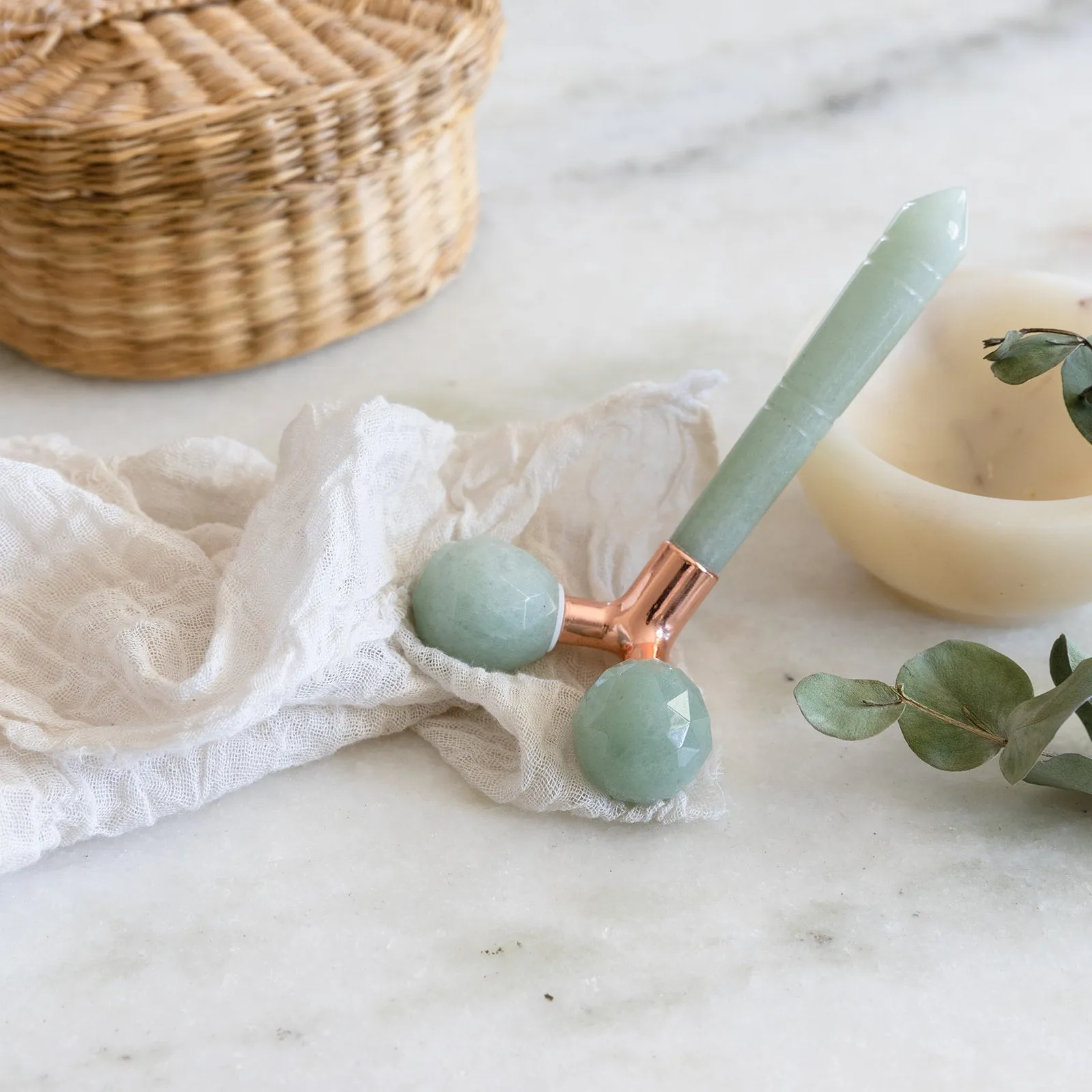 Aventurine Sculpting Face Roller With Dual Heads
