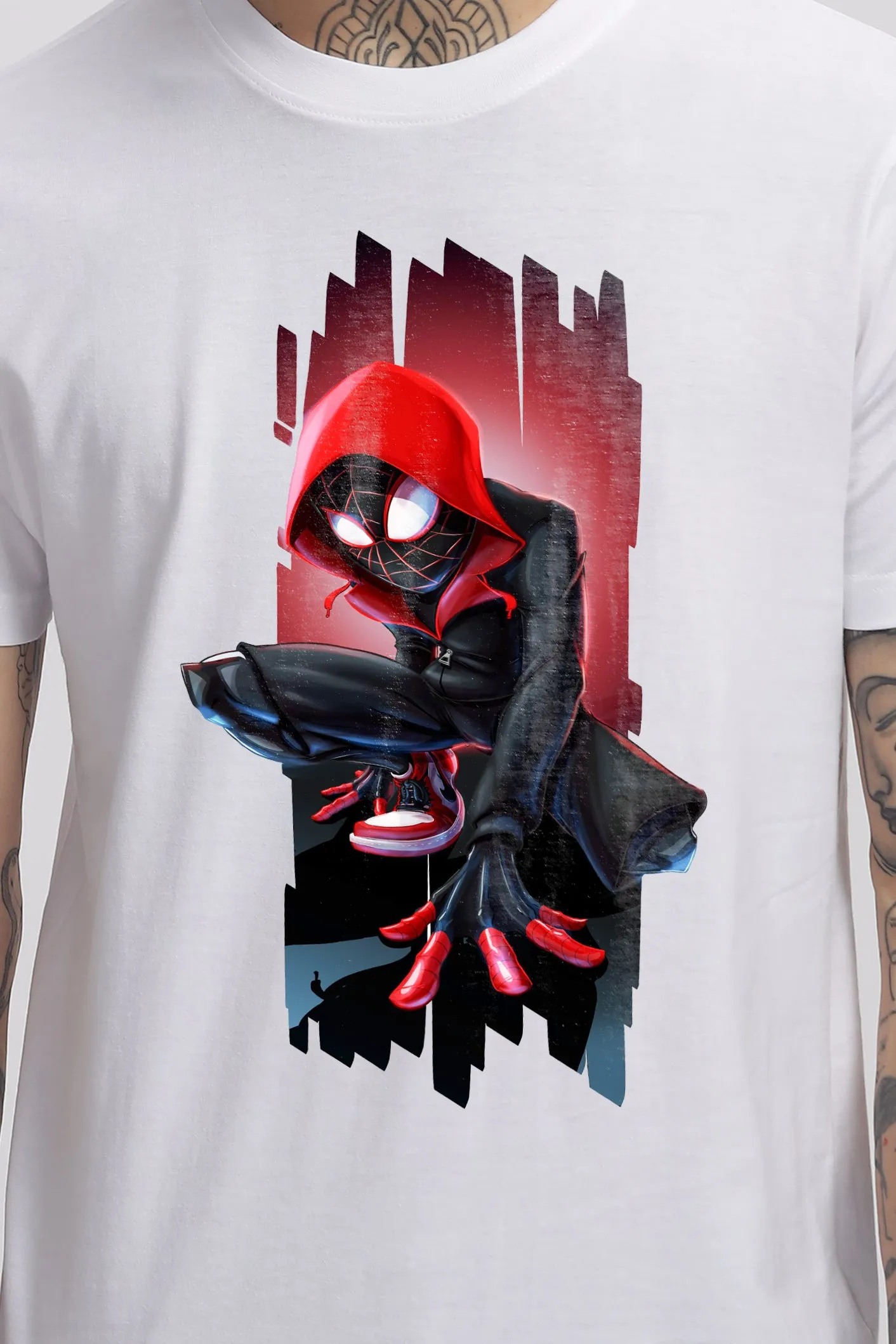 BLACK SPIDEY GRAPHIC WHITE T-SHIRT