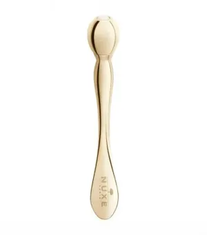 Complimentary Eye Contour Tool