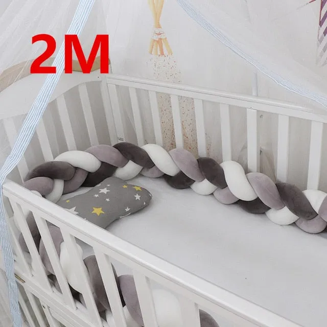 Contour de lit de bébé III