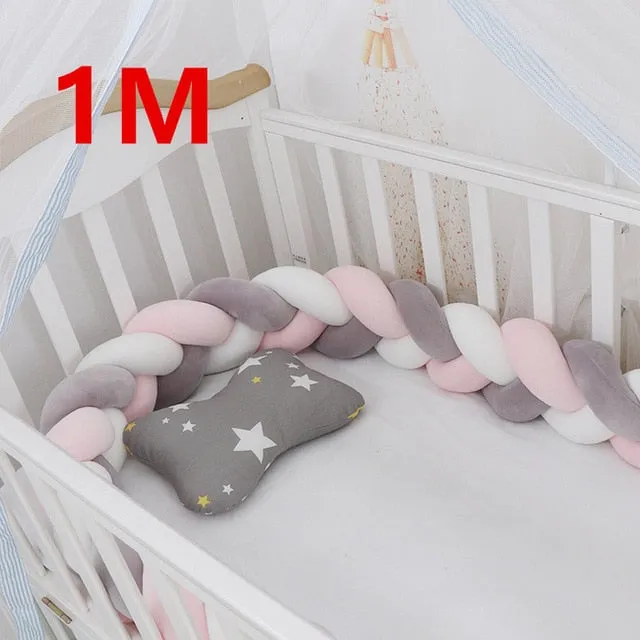 Contour de lit de bébé III