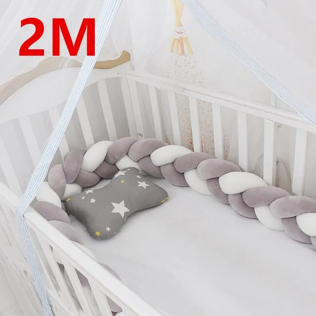 Contour de lit de bébé III