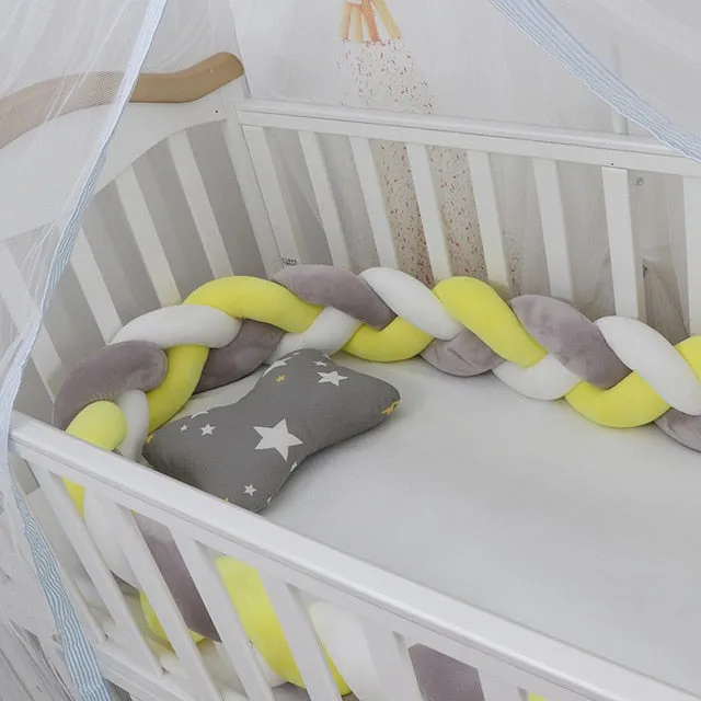 Contour de lit de bébé III