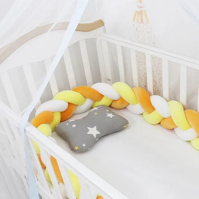 Contour de lit de bébé III