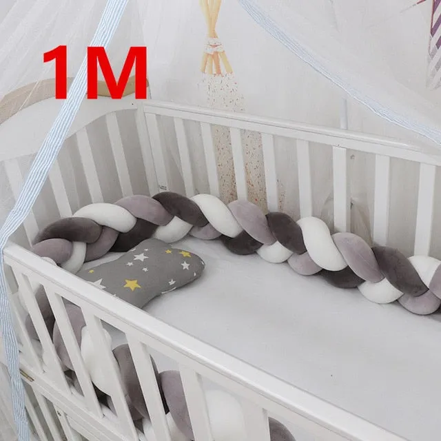 Contour de lit de bébé III