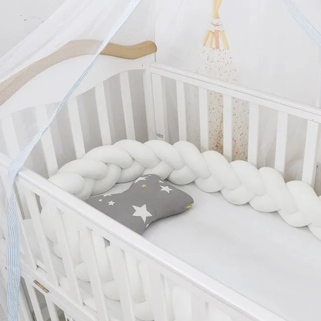 Contour de lit de bébé III