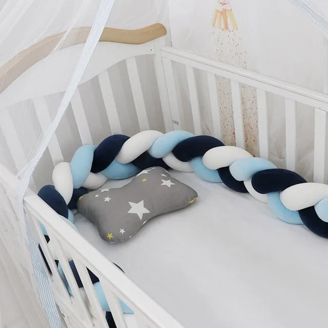 Contour de lit de bébé III