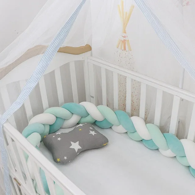 Contour de lit de bébé III