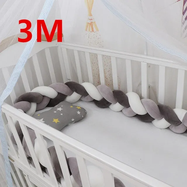 Contour de lit de bébé III