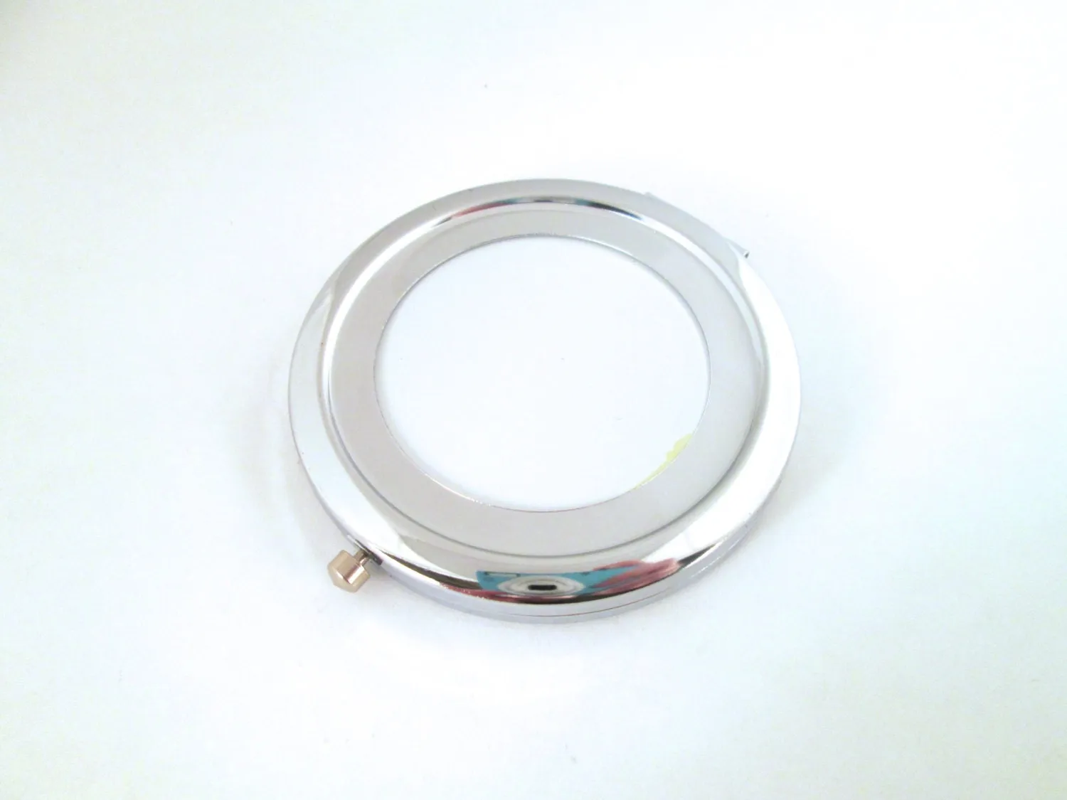 DESTASH SLIGHTLY DAMAGED, One Silver Round Blank Diy Compact Mirror 70mm