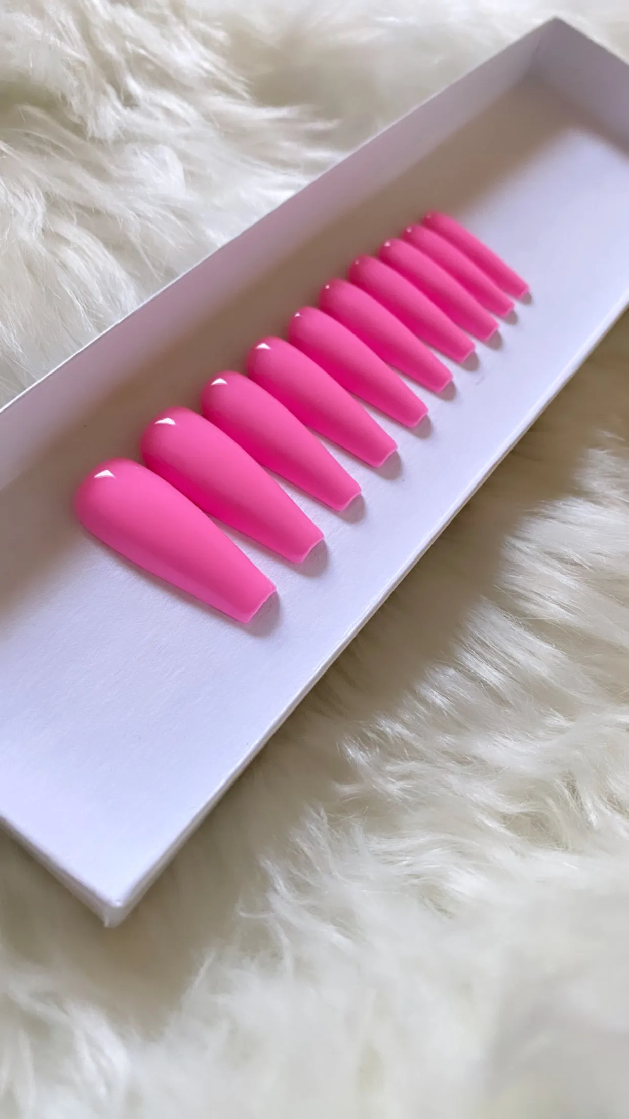 For the Love of Shanell: Be Mine | Pink & Red | 20 NAILS PRESS-ON SET
