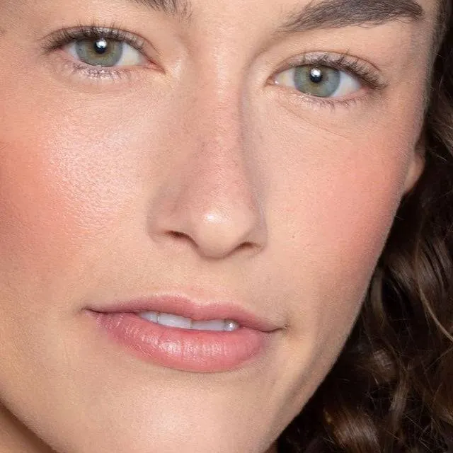 ILIA - Color Haze Multi-Matte Cheek, Lip & Eye Pigment in Waking up