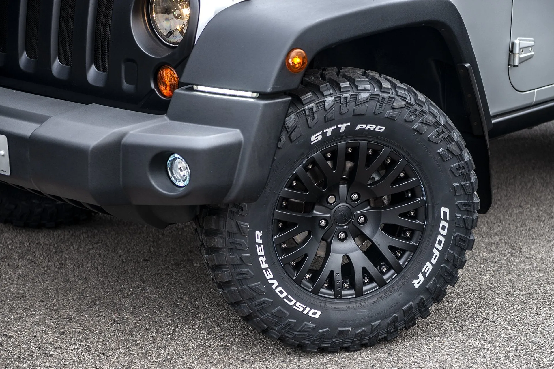 Jeep Wrangler JK 2 Door Black Hawk - Silver Exterior