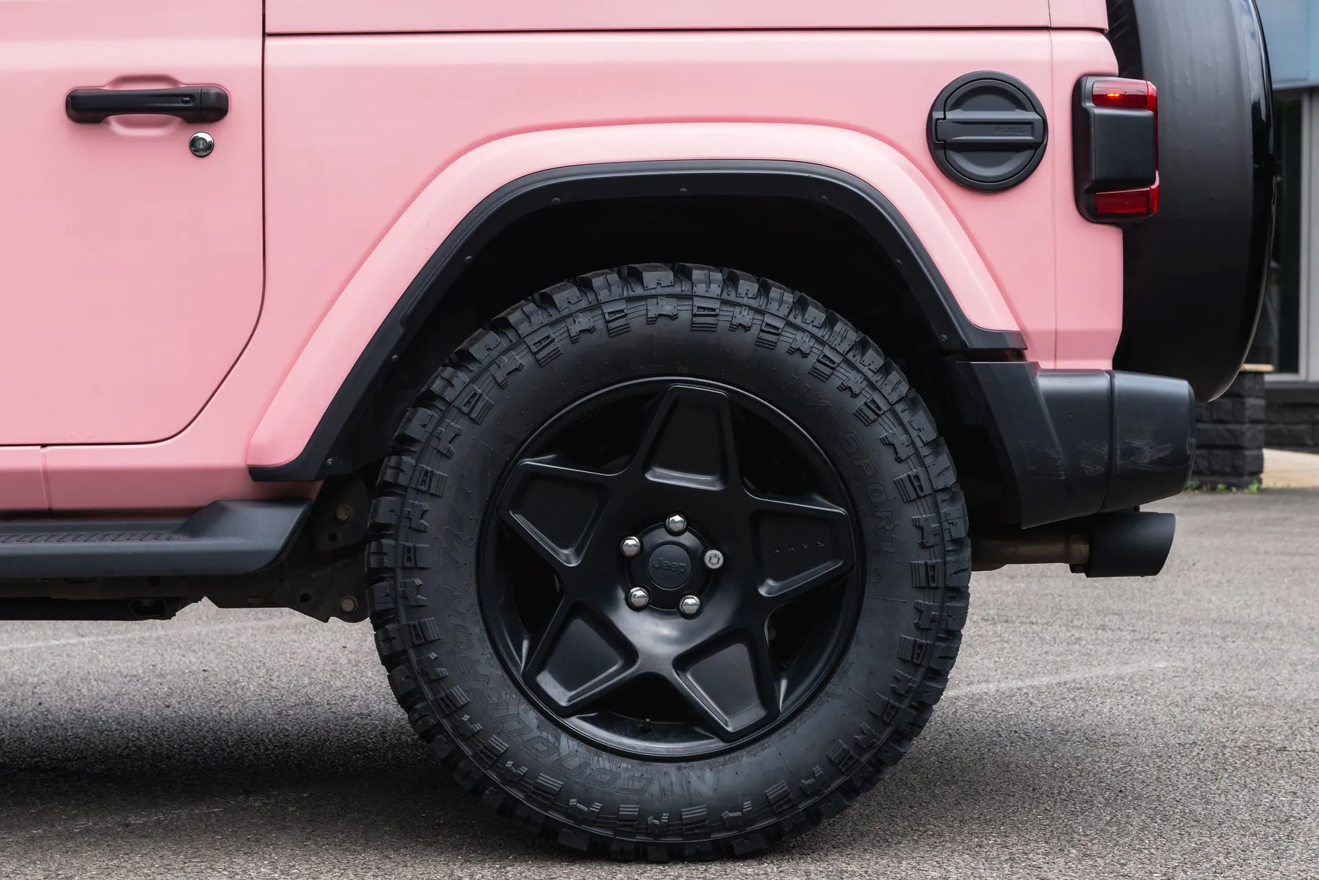 Jeep Wrangler JL 2 Door - Exterior Pink