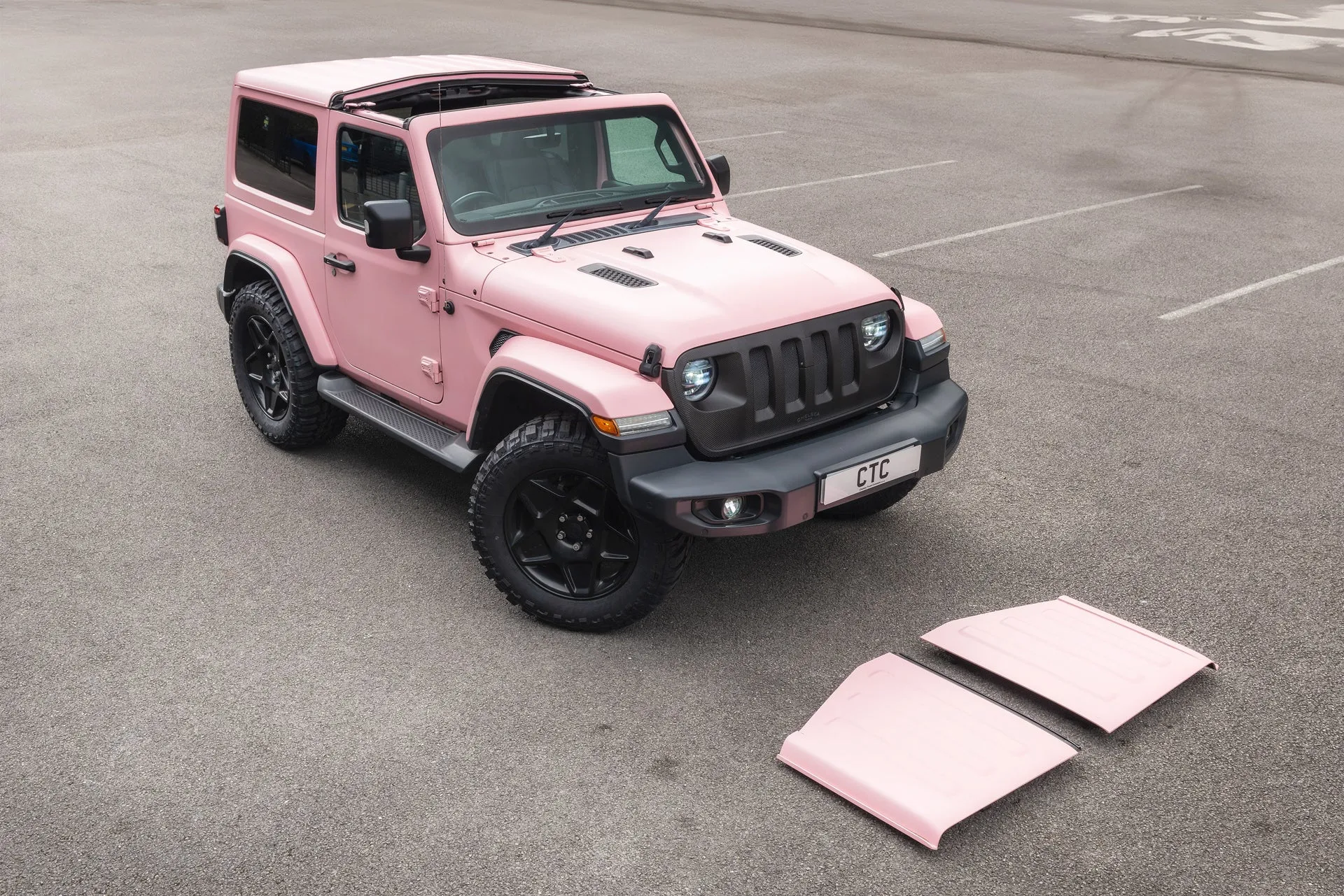 Jeep Wrangler JL 2 Door - Exterior Pink