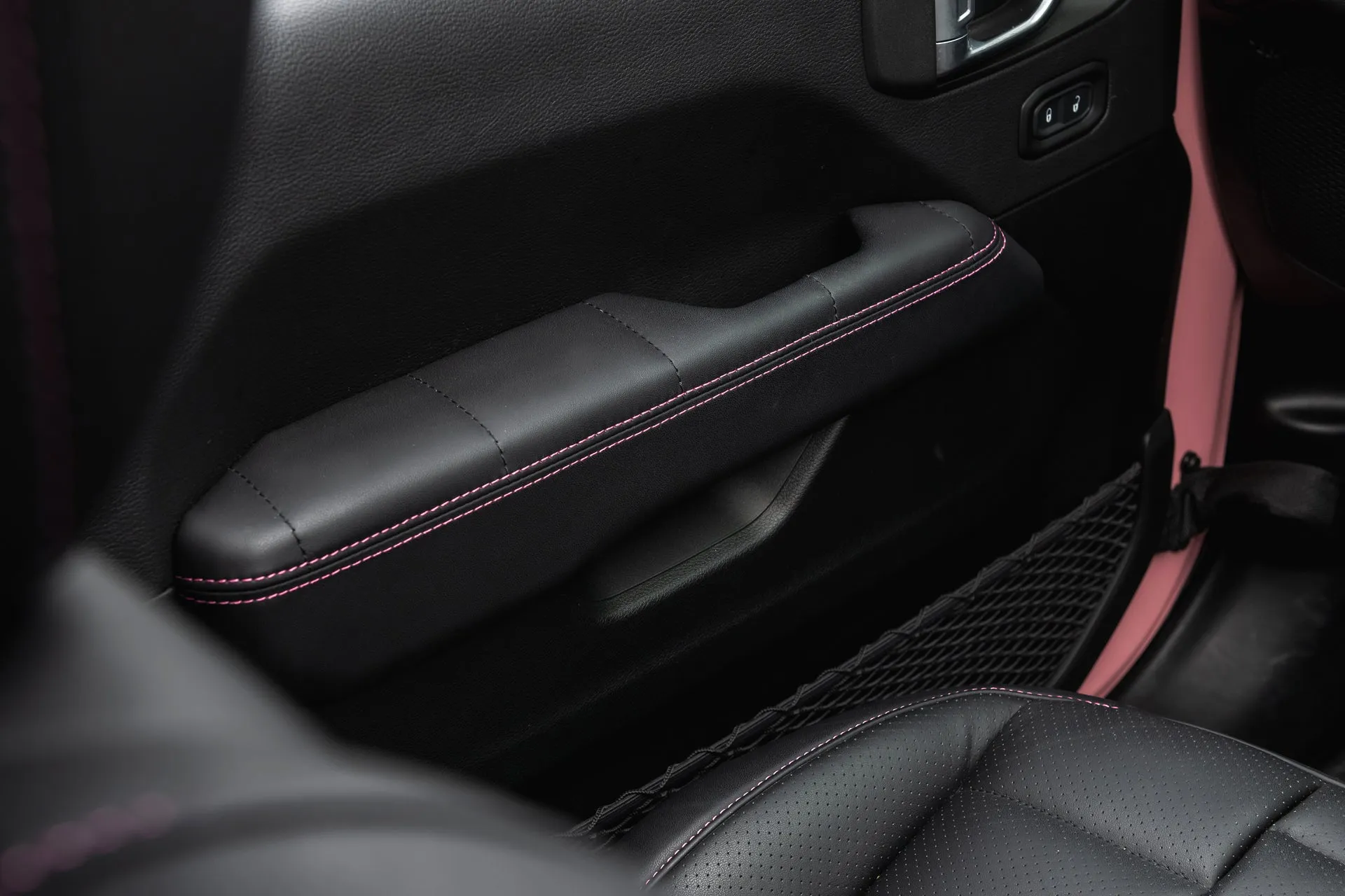 Jeep Wrangler JL 2 Door - Exterior Pink