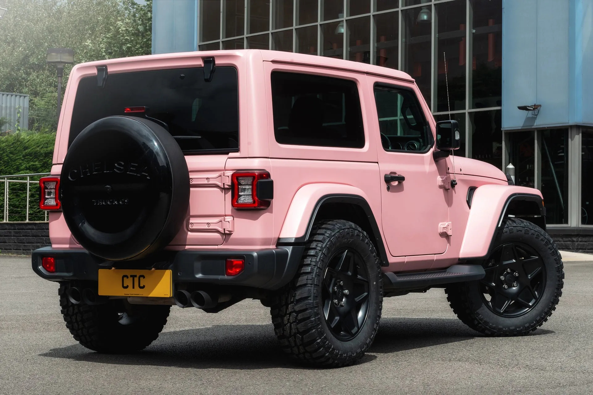 Jeep Wrangler JL 2 Door - Exterior Pink