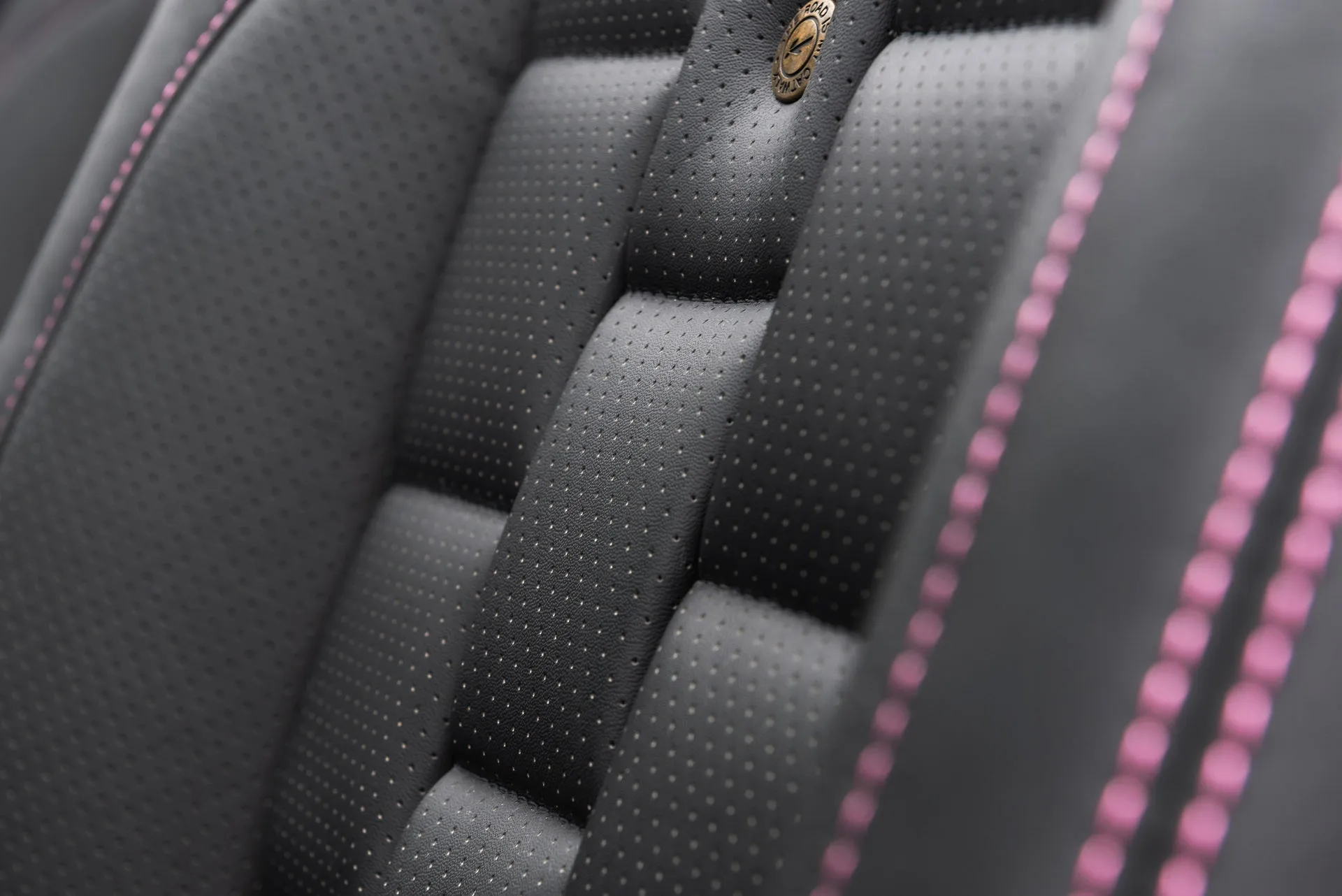 Jeep Wrangler JL 2 Door - Exterior Pink