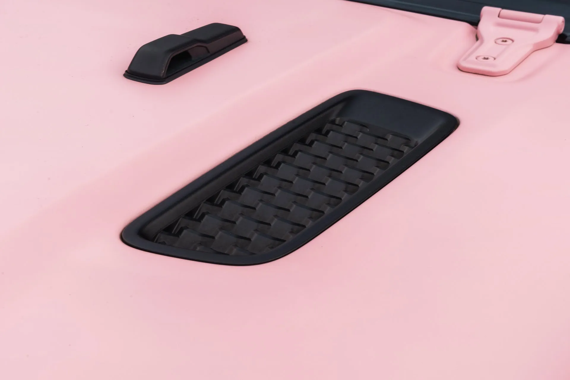 Jeep Wrangler JL 2 Door - Exterior Pink