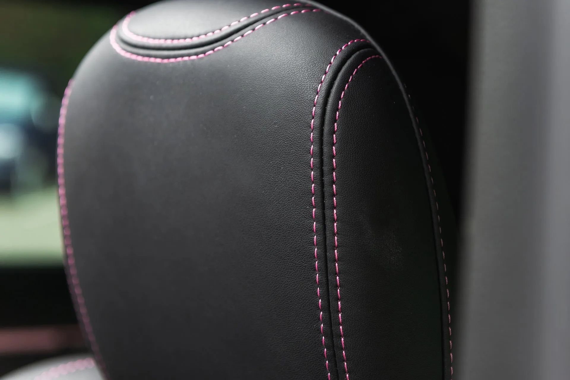 Jeep Wrangler JL 2 Door - Exterior Pink