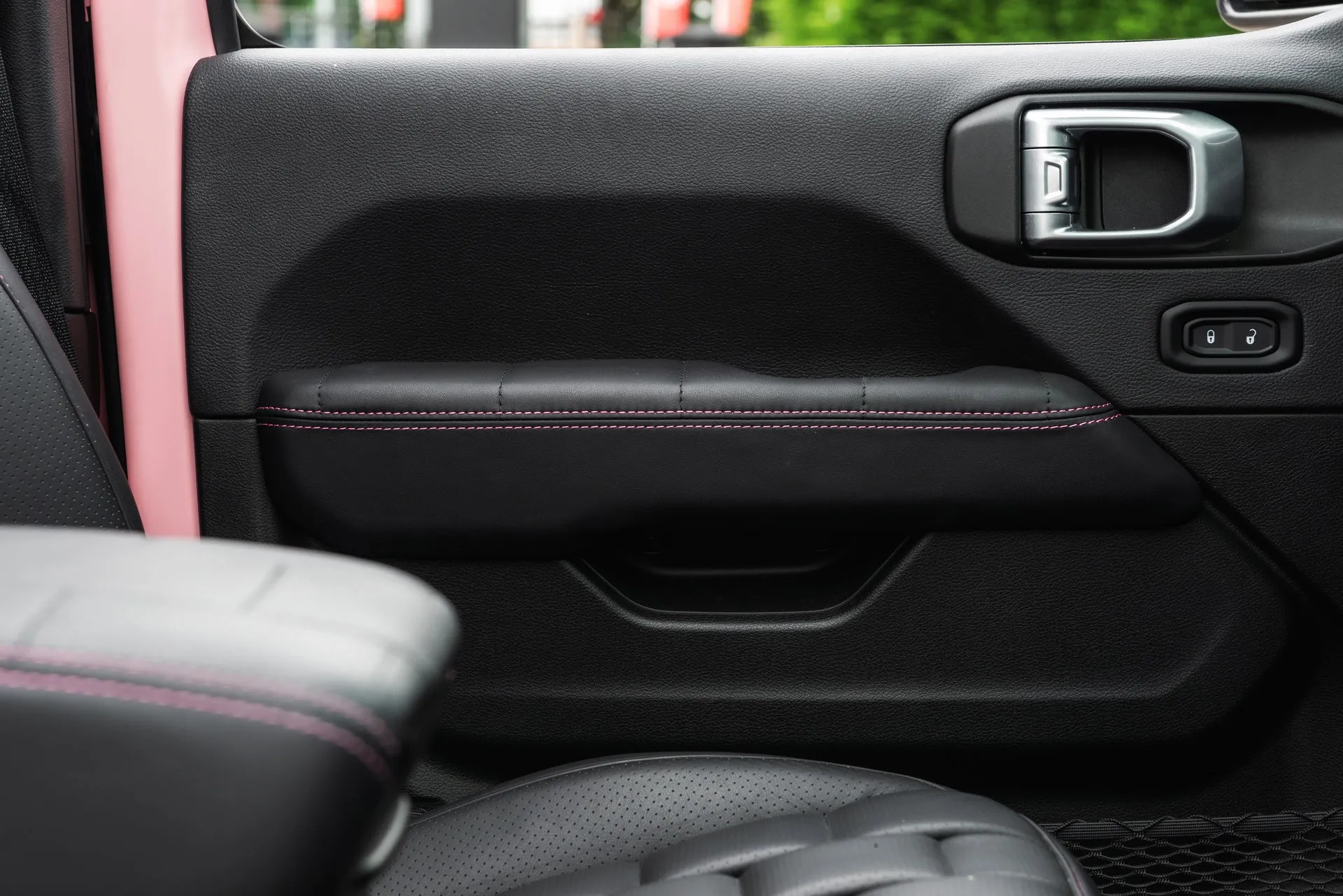 Jeep Wrangler JL 2 Door - Exterior Pink