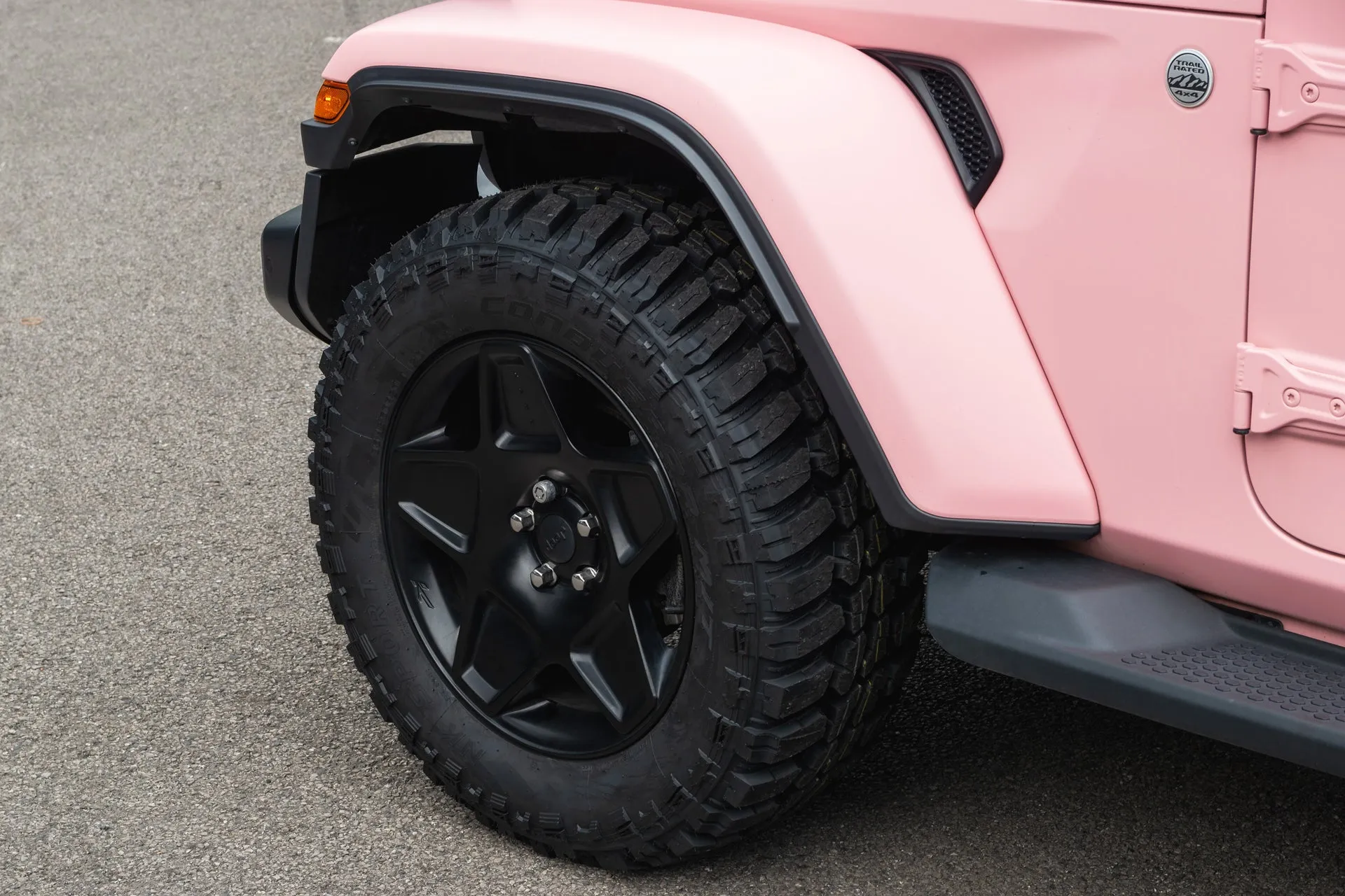 Jeep Wrangler JL 2 Door - Exterior Pink