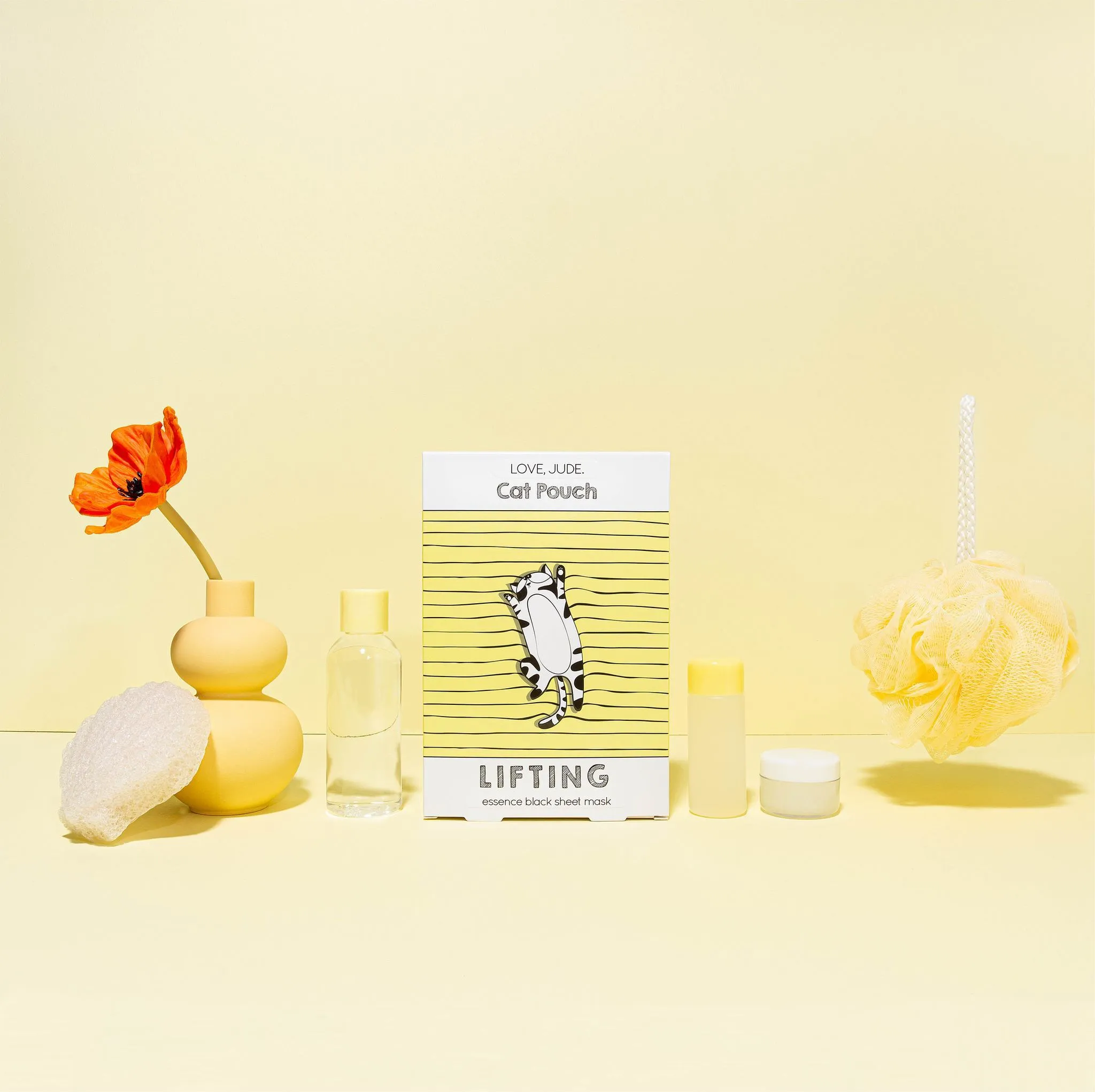 Love, Jude Cat Pouch Lifting Essence Black Sheet Mask