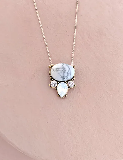 Nuance Howlite Emanuel Arch Jewelry Set