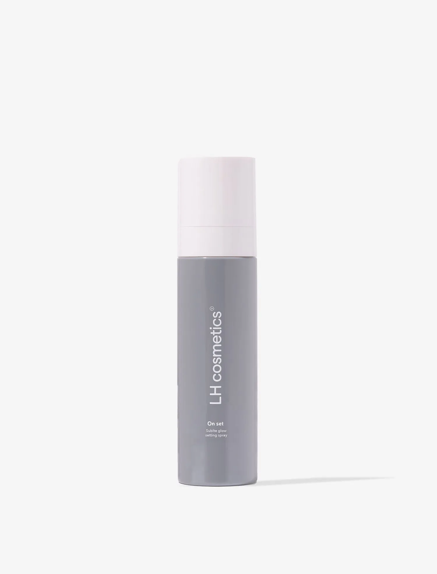 On set – Subtle glow setting spray