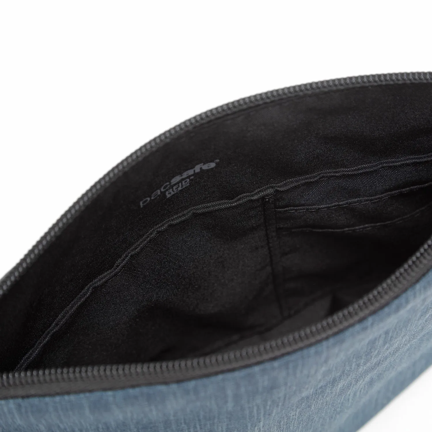 Pacsafe RFIDsafe RFID Blocking Large Travel Pouch