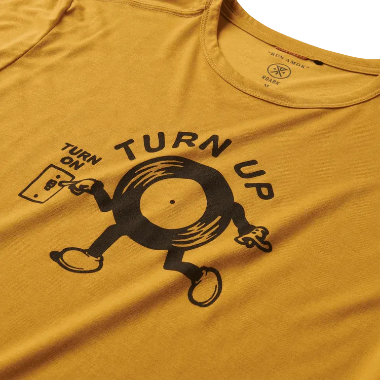 Roark "Mathis" Short Sleeve Active Tee - Gold