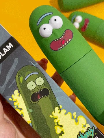 SHEGLAM - Rick and Morty Pickle Rick Setting Spray - 70ml