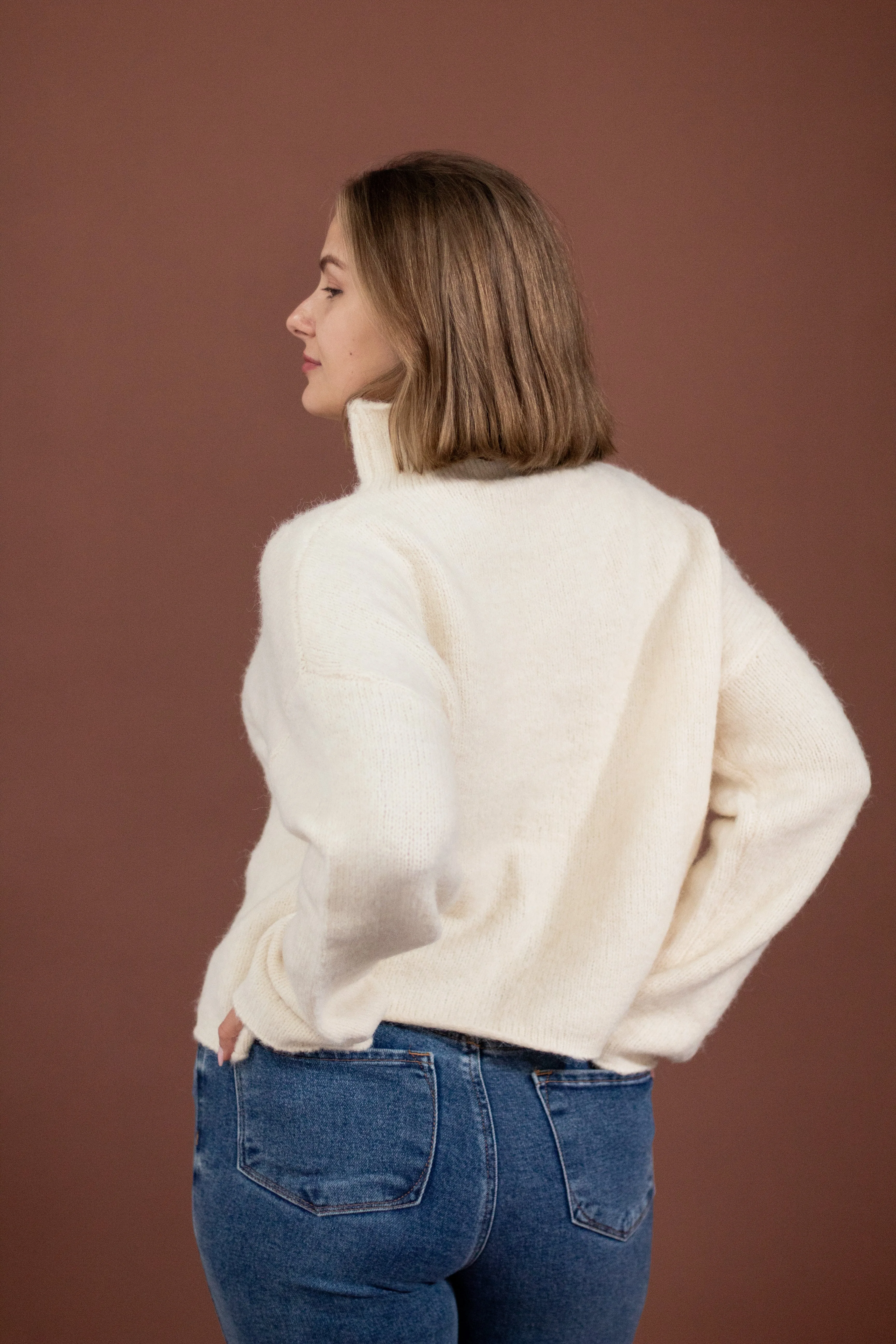 Sophie Turtleneck Knit Sweater (Cream)