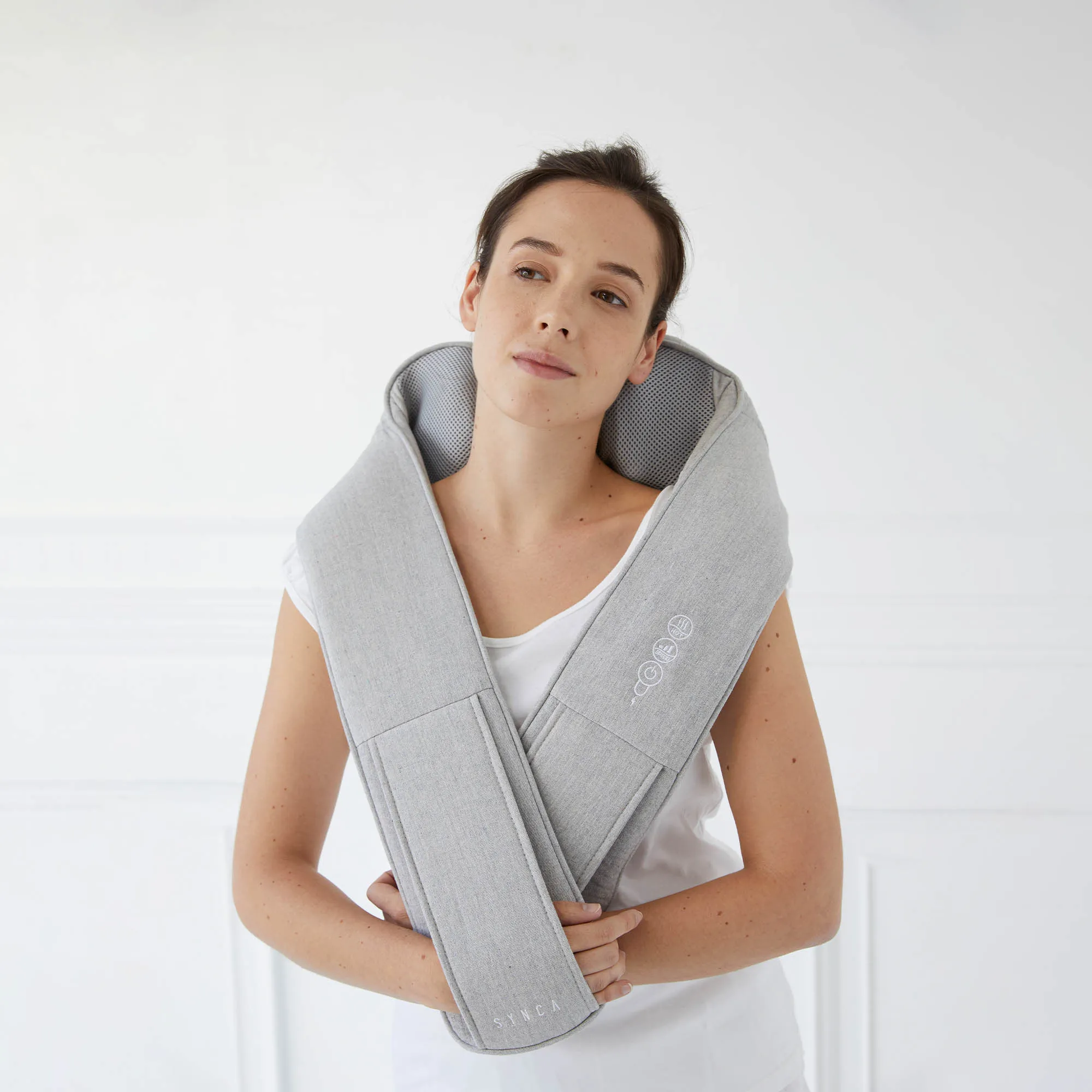 Synca Quzy Wireless Neck and Shoulder Massager