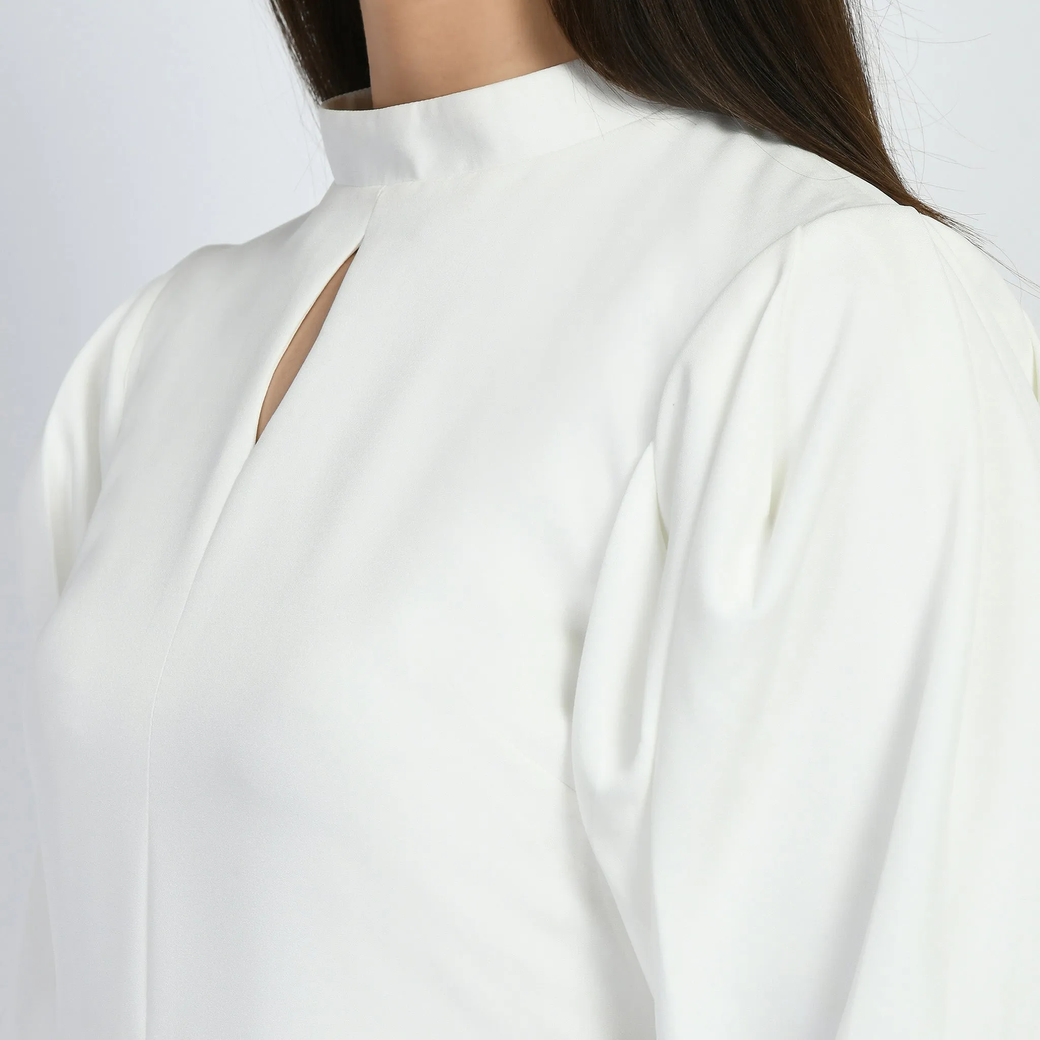 White Cotton Blend Allure Puffed Sleeves Sheath Dress